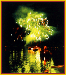 Feuerwerk auf dem Rhein